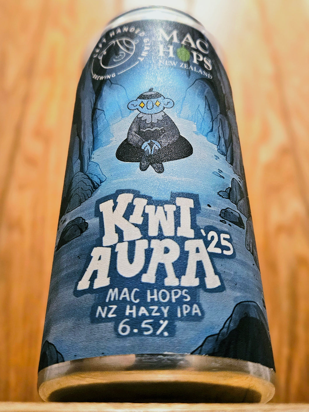 Left Handed Giant - Kiwi Aura Mac Hops