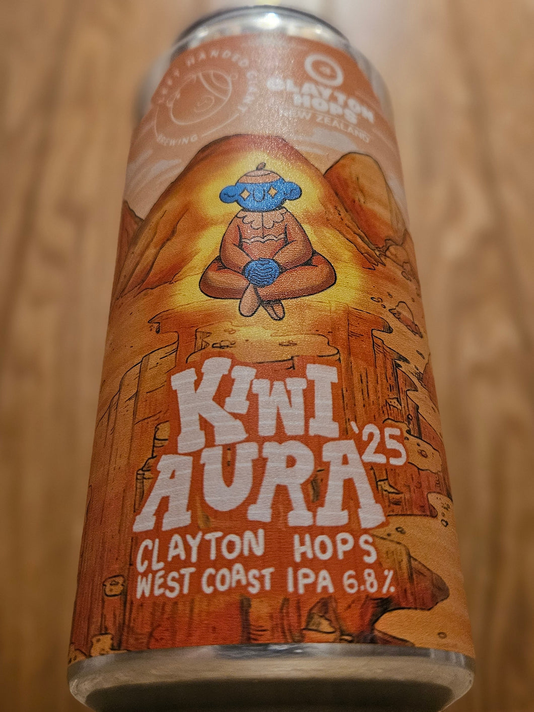 Left Handed Giant - Kiwi Aura Clayton Hops